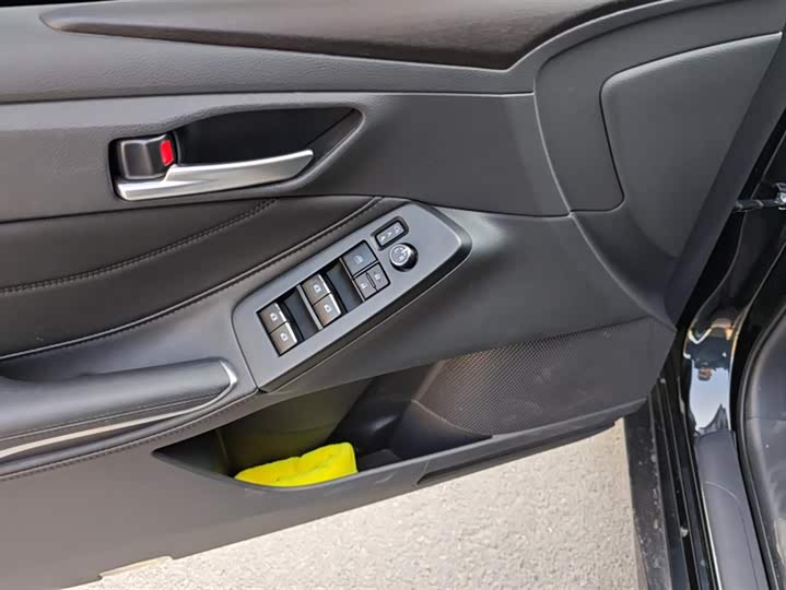 Фото 7 - Toyota Avalon