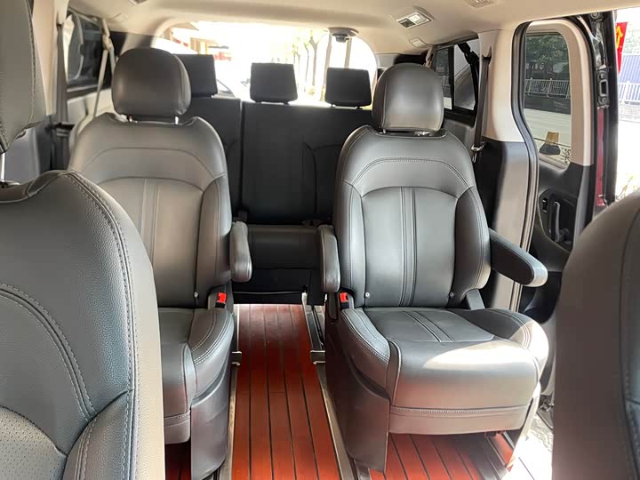 Фото 6 - Maxus G10