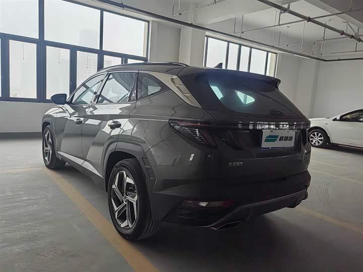 Фото 4 - Hyundai Tucson L