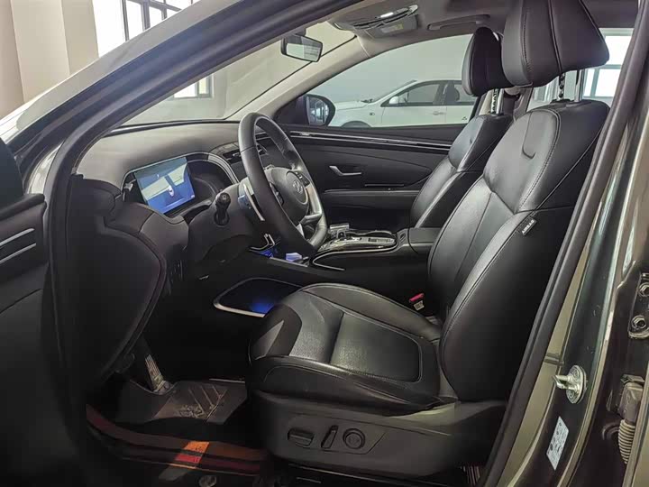 Фото 8 - Hyundai Tucson L