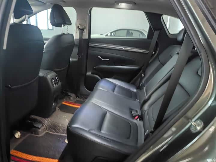 Фото 9 - Hyundai Tucson L