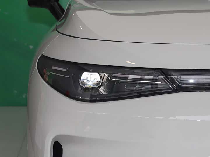 Фото 7 - Leapmotor C10