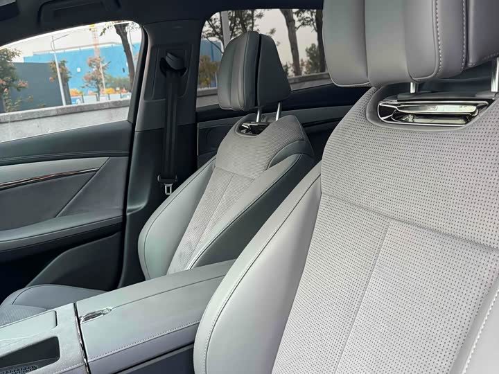 Фото 7 - Voyah Passion