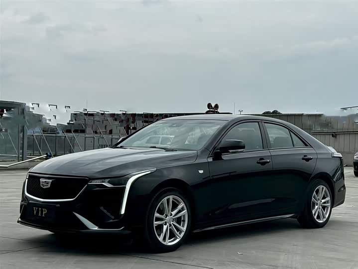 Фото 1 - Cadillac CT4