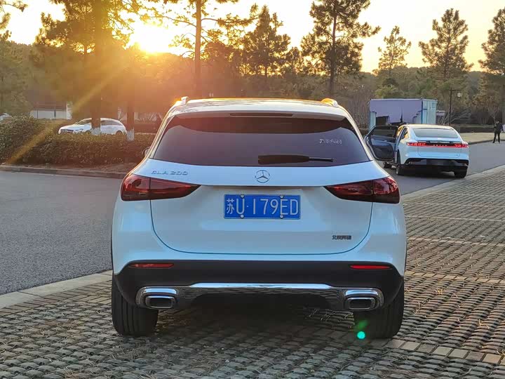 Фото 5 - Mercedes-Benz GLA-Class