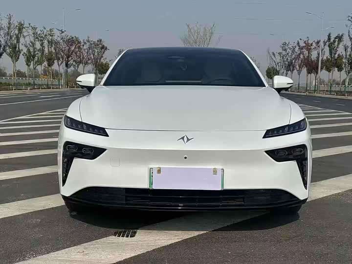 Фото 2 - Dongfeng Yipai eπ 007