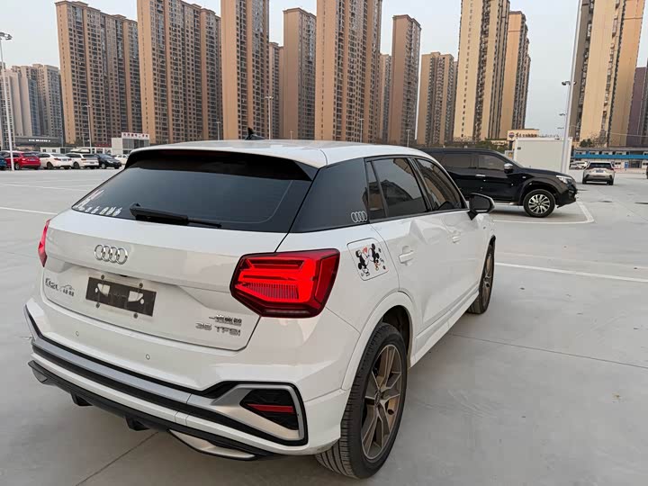 Фото 4 - Audi Q2L