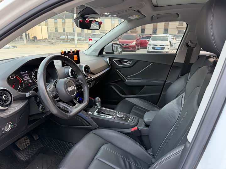 Фото 7 - Audi Q2L