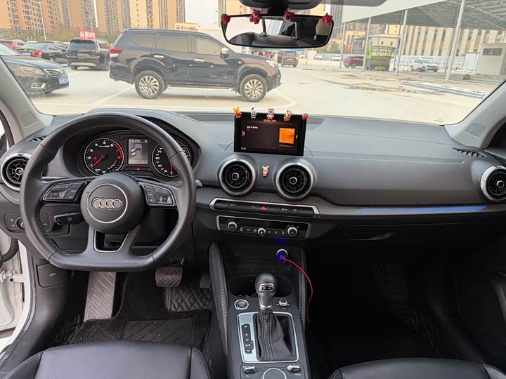 Фото 9 - Audi Q2L