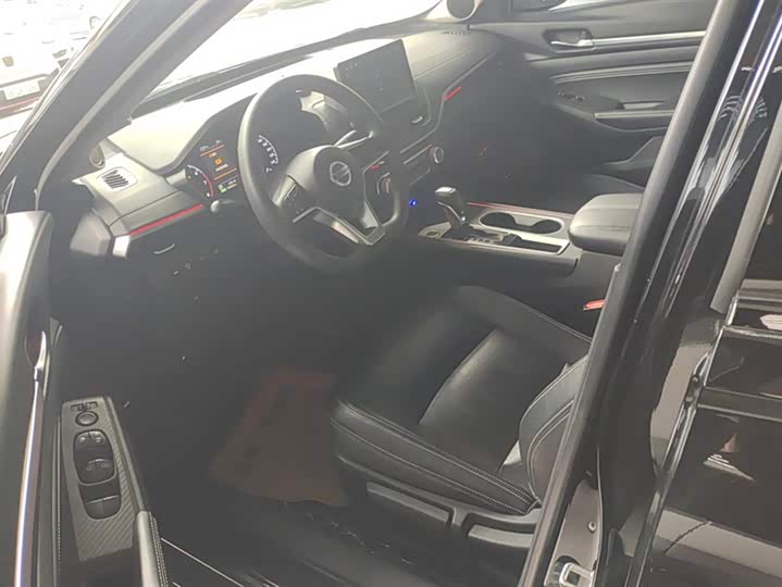 Фото 9 - Nissan Teana