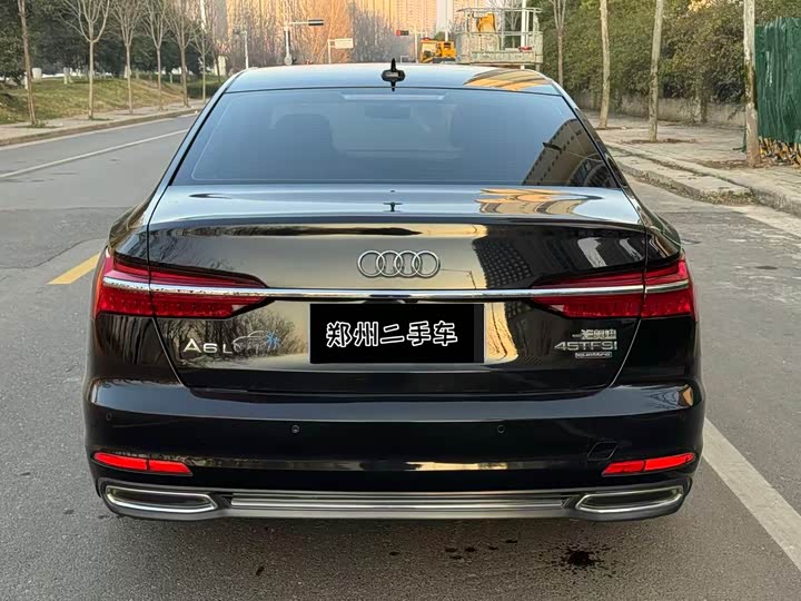 Фото 8 - Audi A6L