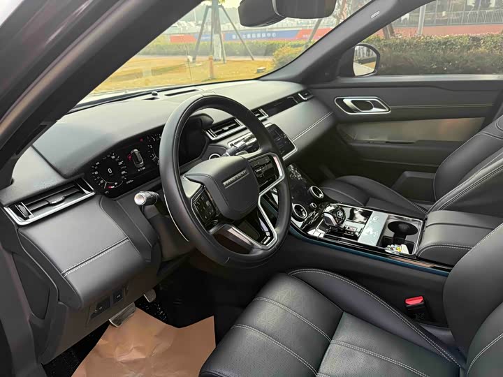 Фото 8 - Land Rover Range Rover Velar