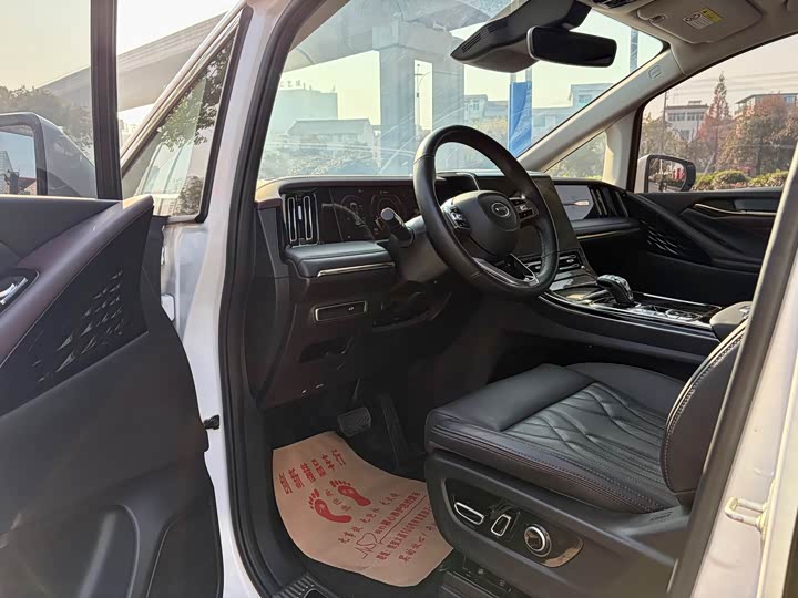 Фото 7 - GAC Trumpchi M8