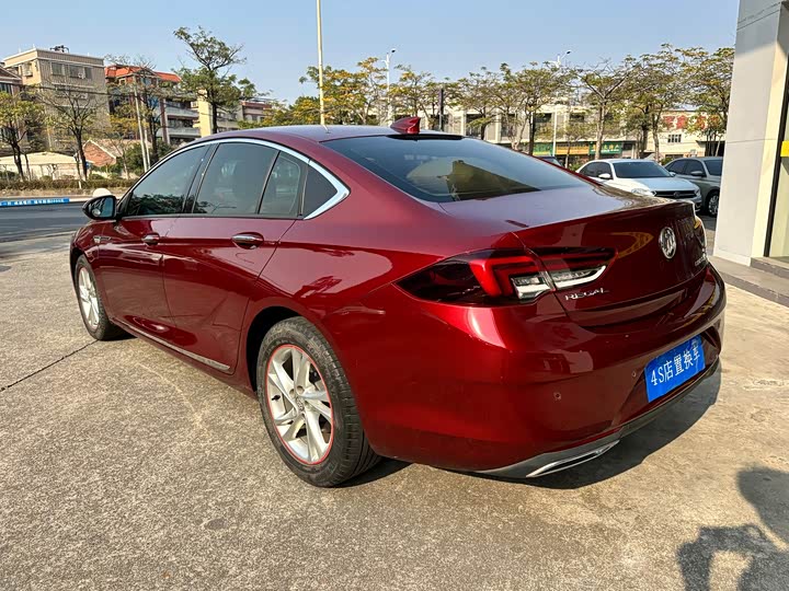 Фото 4 - Buick Regal