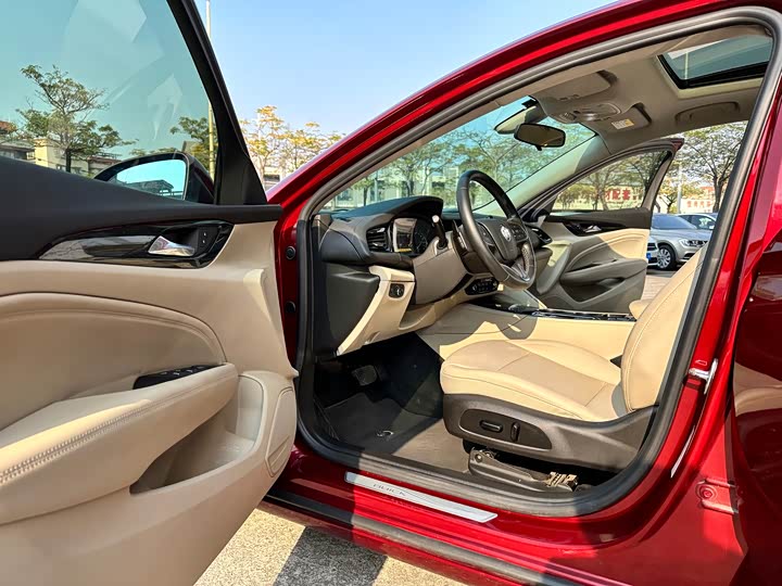 Фото 9 - Buick Regal