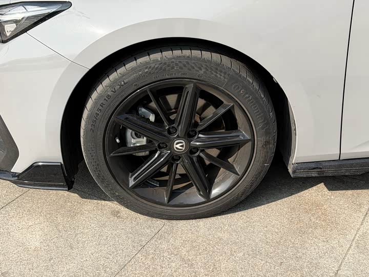 Фото 5 - Changan UNI-V