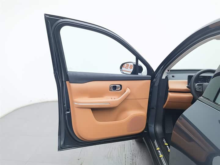 Фото 8 - Leapmotor C10