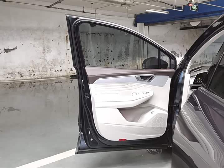 Фото 7 - Volkswagen Talagon