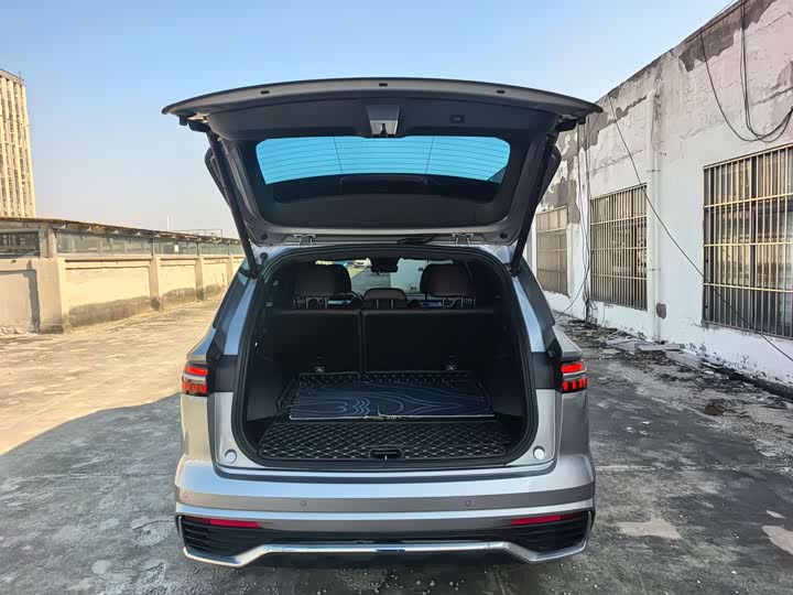 Фото 5 - Geely Monjaro