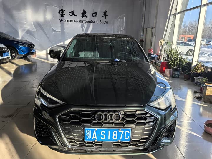 Фото 2 - Audi A3