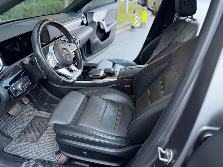 Фото 4 - Mercedes-Benz A-Class AMG