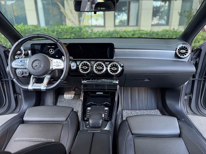 Фото 5 - Mercedes-Benz A-Class AMG