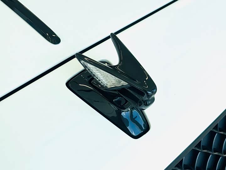 Фото 4 - Bentley Flying Spur