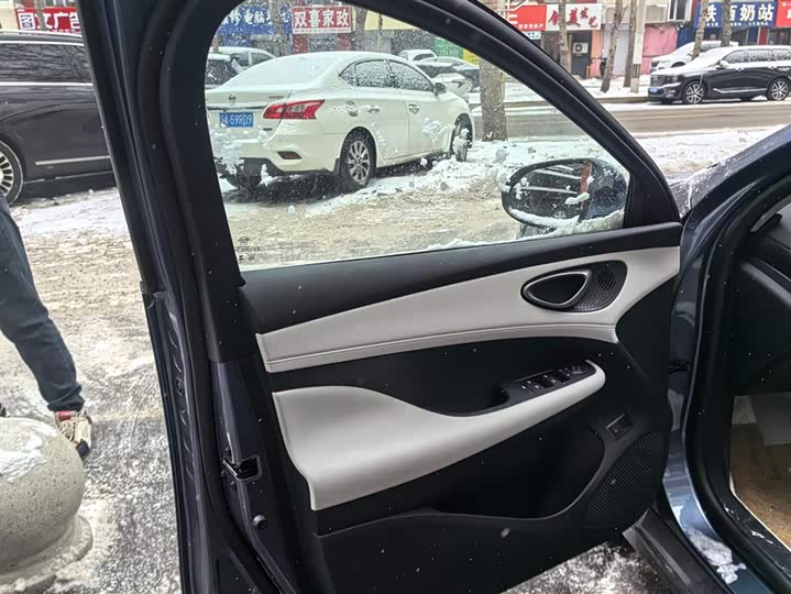 Фото 7 - BYD Seal 05 DM-i Hybrid