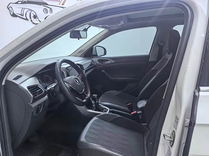 Фото 8 - Volkswagen T-Cross