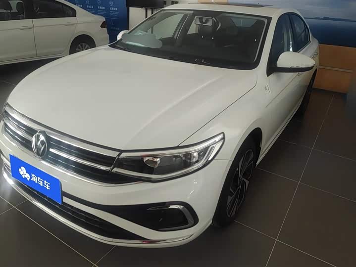 Фото 1 - Volkswagen Bora