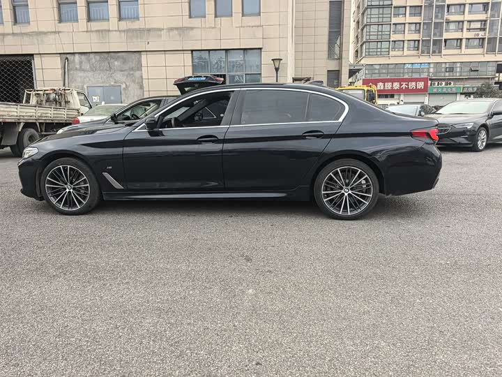 Фото 7 - BMW 5 Series