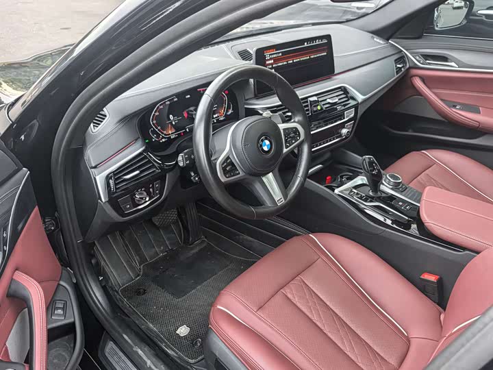 Фото 8 - BMW 5 Series
