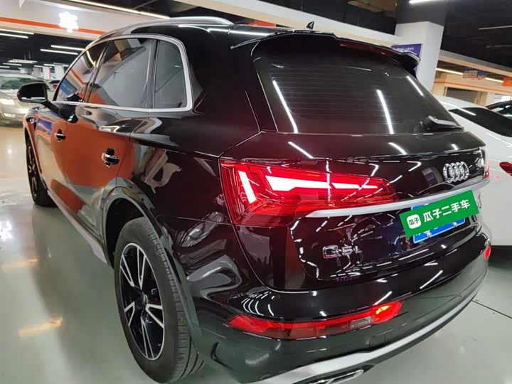 Фото 5 - Audi Q5L