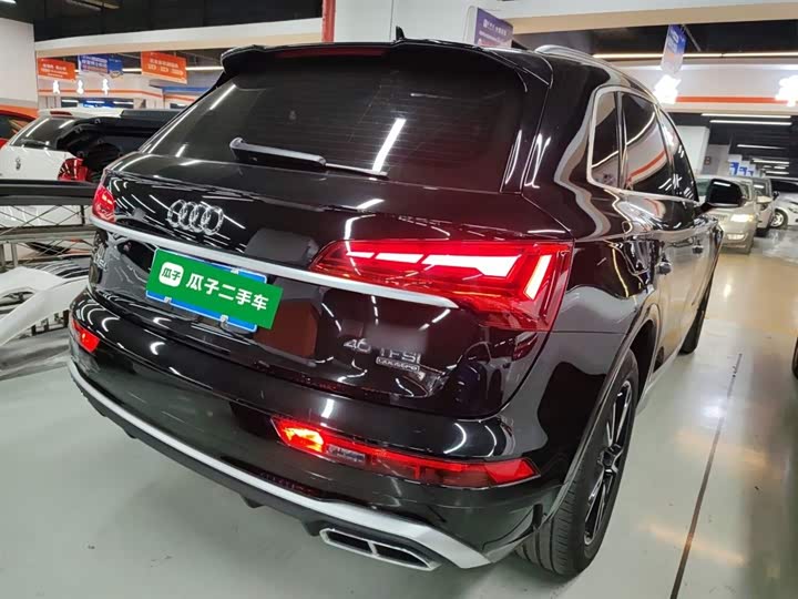 Фото 7 - Audi Q5L