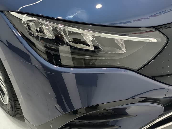 Фото 6 - Mercedes-Benz EQE