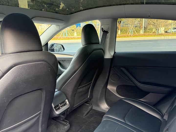 Фото 5 - Tesla Model Y