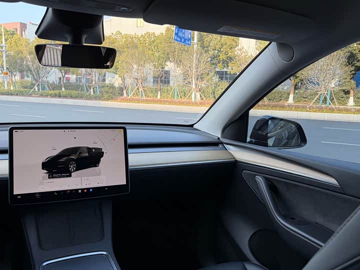 Фото 7 - Tesla Model Y