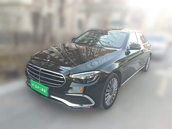 Фото 2 - Mercedes-Benz E-Class