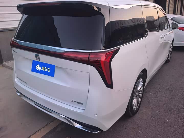 Фото 3 - Buick GL8 Century