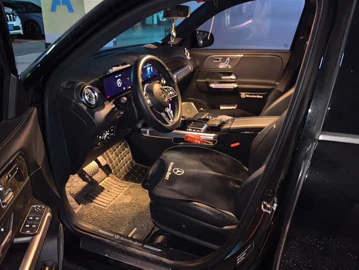 Фото 9 - Mercedes-Benz GLB-Class