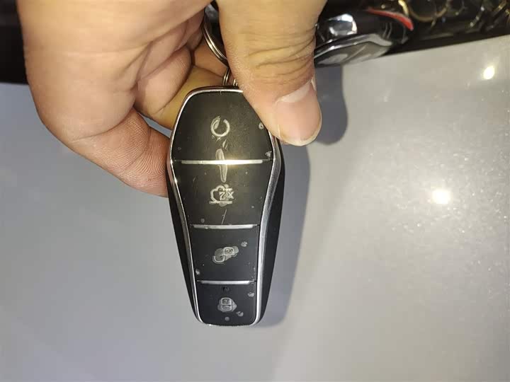 Фото 9 - BYD Qin Plus