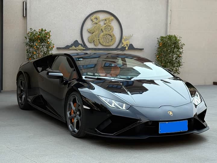 Фото 3 - Lamborghini Huracán