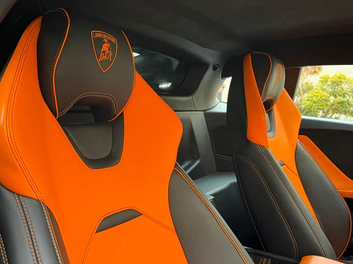 Фото 8 - Lamborghini Huracán