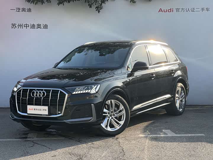 Фото 1 - Audi Q7