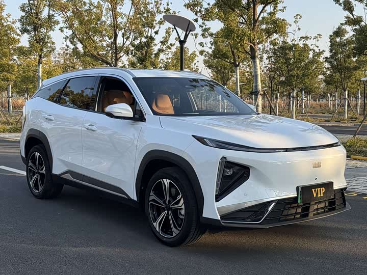 Фото 2 - Geely Galaxy L7