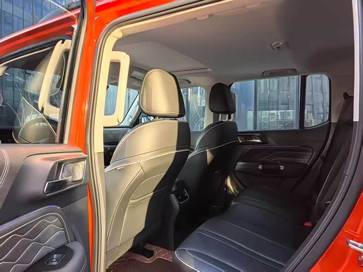 Фото 6 - Tank 300