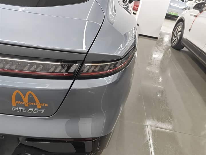 Фото 8 - Dongfeng Yipai eπ 007