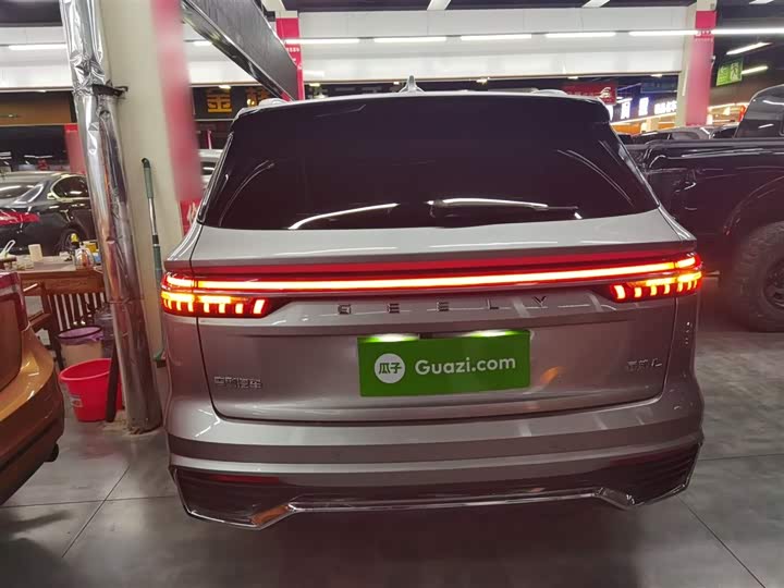 Фото 6 - Geely Monjaro