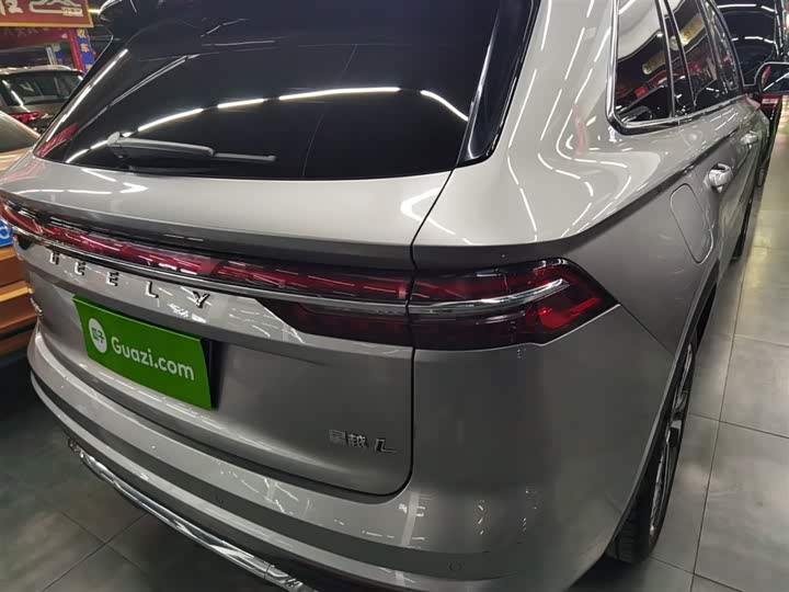 Фото 8 - Geely Monjaro