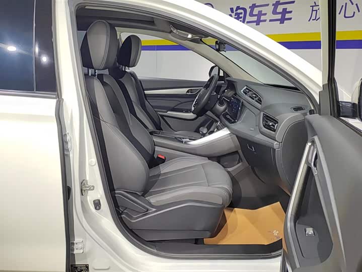 Фото 8 - Dongfeng Aeolus AX7